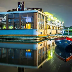 The Boat - Hostel&chill Cracovia